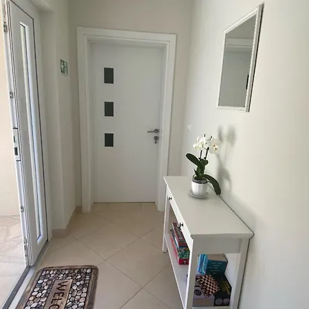 Angela Lucia Apartmán *